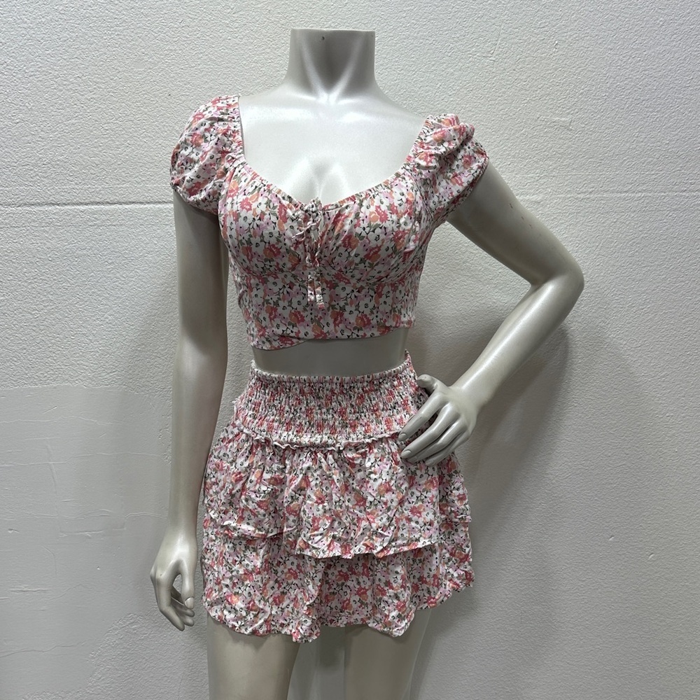 Hollister White and pink Floral Two-Piece Set
(Floral Crop Top and Skirt Set)